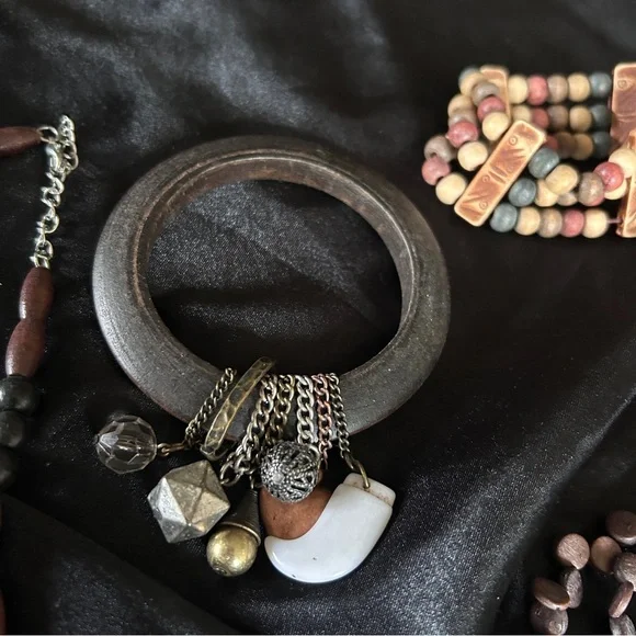 Wood boho jewelry bundle African style - Picture 3 of 4